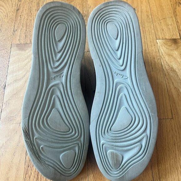 Men's Clarks Brown Boots - Size 9 - Picture 8 of 8